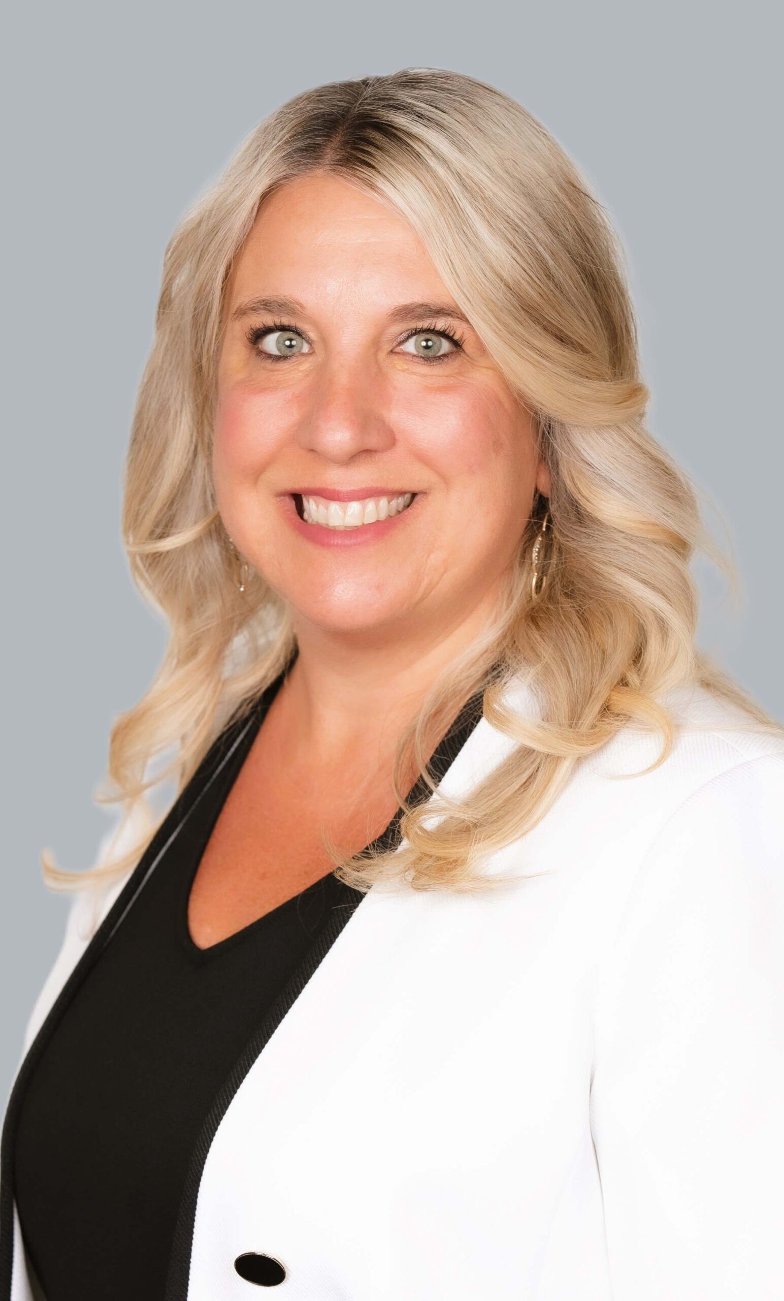 Tracy L. Schimelfenig headshot